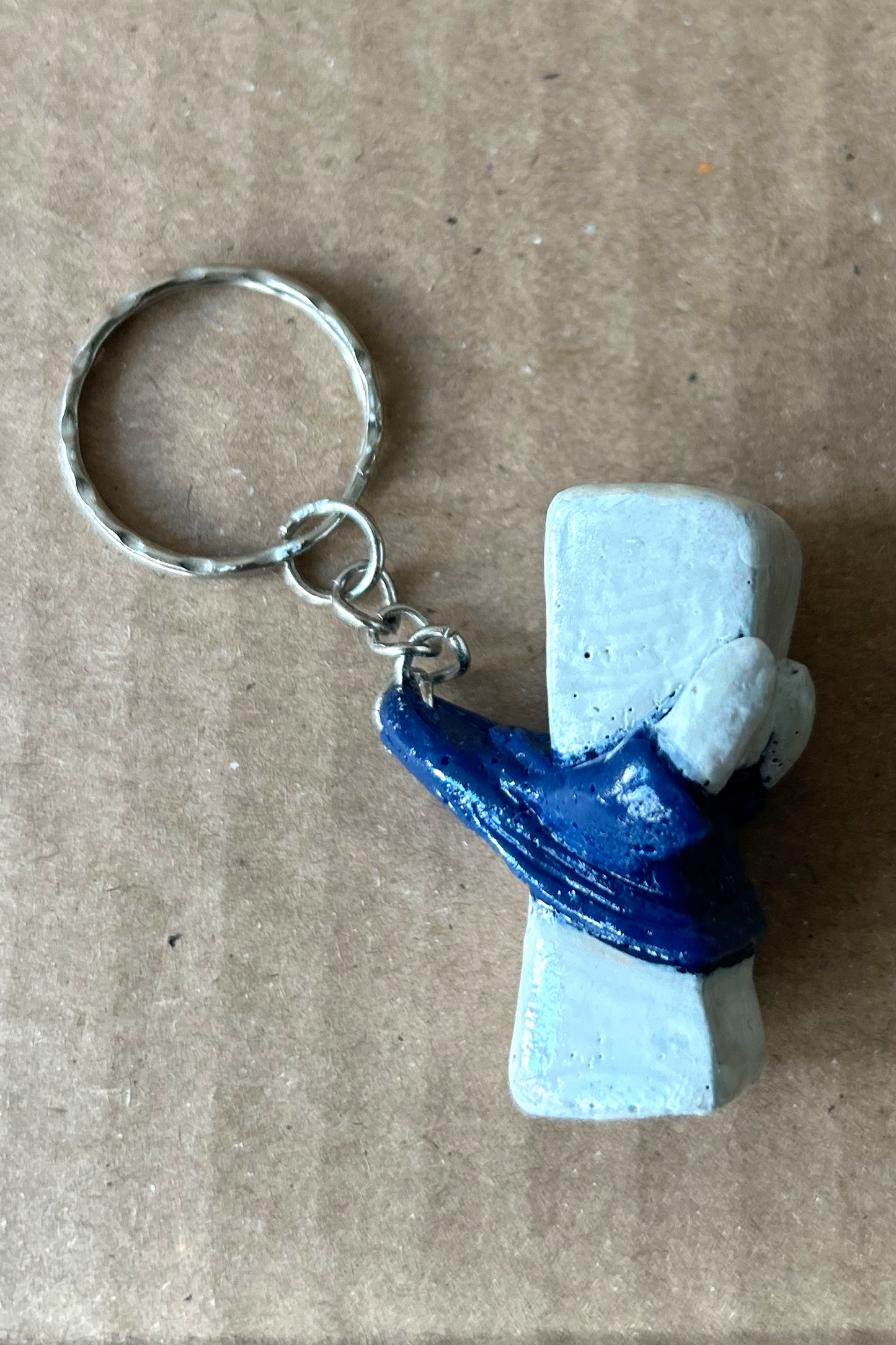 Steve keyring - White/Dark Blue - 8/10